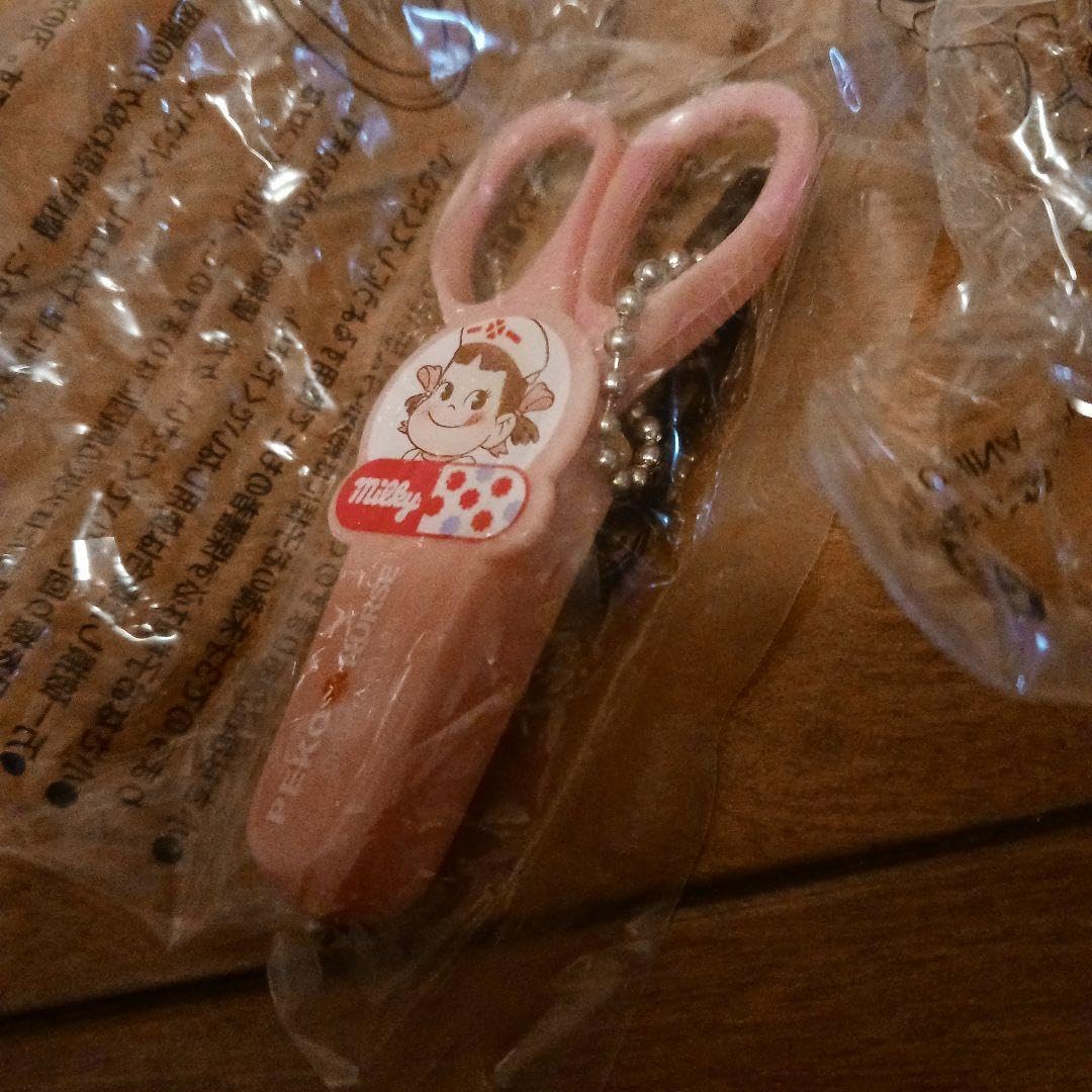 Amazon.co.jp: ペコちゃん ミニ救急グッズ ペコスマイル セット